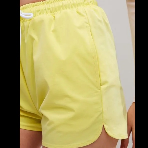 Shorts! - Picture 4 of 6